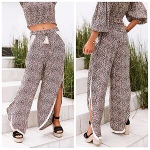 Surf Gypsy Chic Exchange Leopard Pants Medium